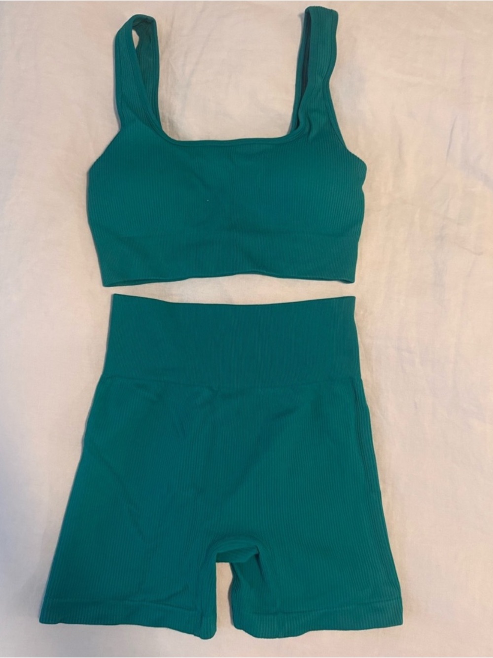 Ribbed Teal Active Set — Sports Bra & High-Waist Shorts